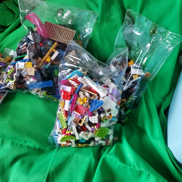 Lego - Picture 2 of 2